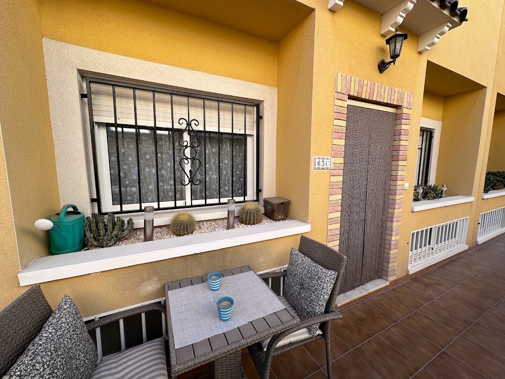 SOLD-Beautiful 2 Bedroom Townhouse with Underbuild and Communal Pool in Catral