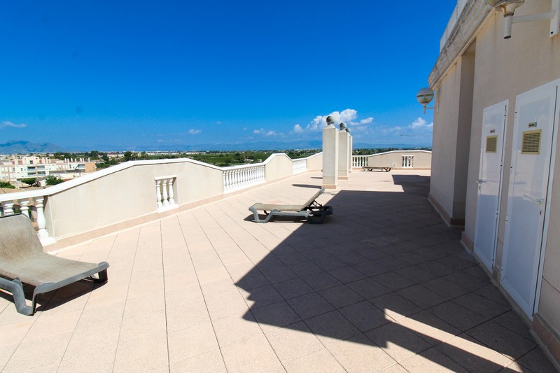 Charming Ground Floor Duplex in Formentera del Segura