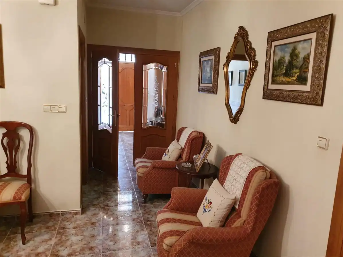 House for Sale in the Village of Catral