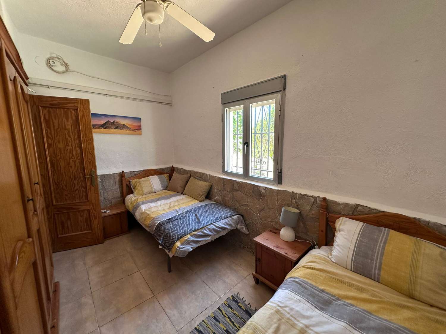 VENDIDO- Impresionante Finca de 4 Dormitorios con Alojamientos Independientes para Invitados y Piscina de 12 x 5 m en Las Baias, Elche